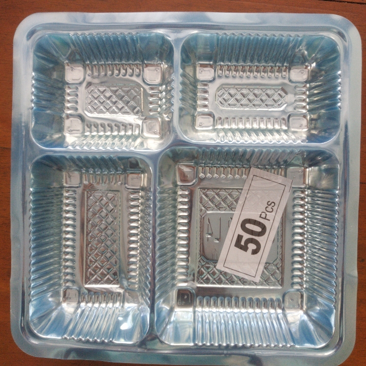 Mika sekat 4 untuk kotak nasi R8 50pcs