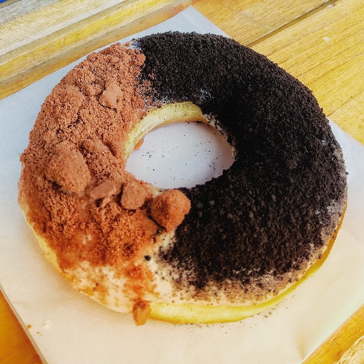 Milky Donuts