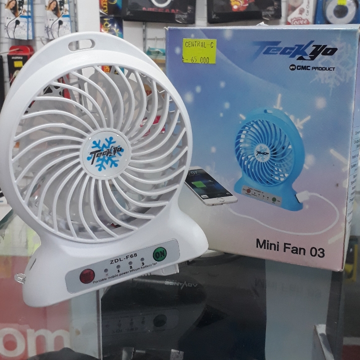 Mini Fan 03