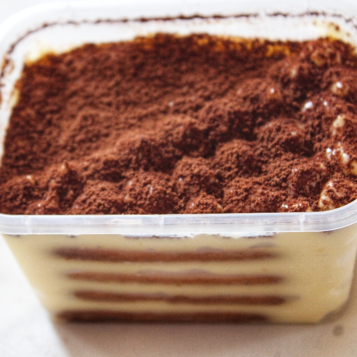 Mini Tiramisu Dessert Box