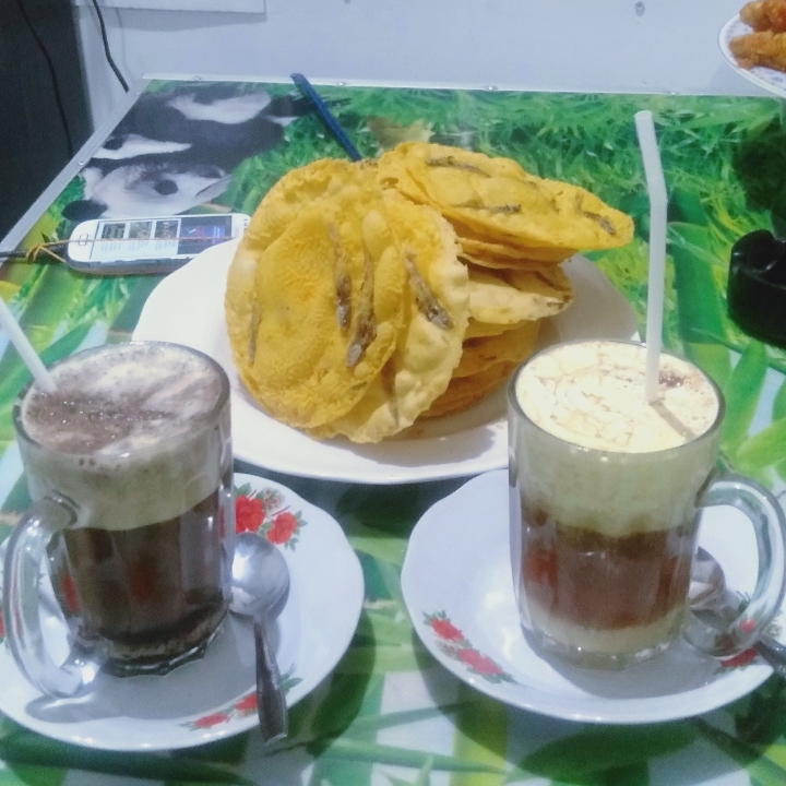 Minuman Kopi Teh Telur