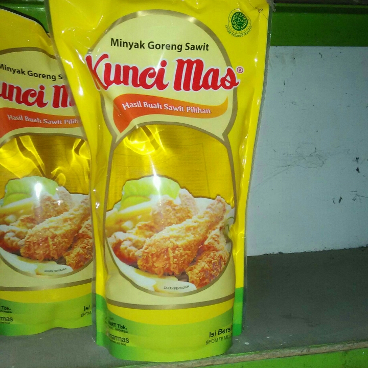 Minyak Goreng Kunci Mas Reffil 900 Ml