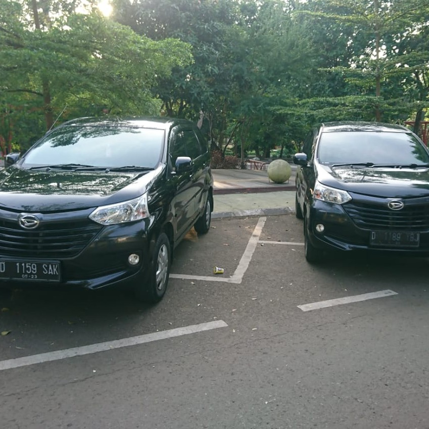 Rental Mobil Daihatsu Xenia 2