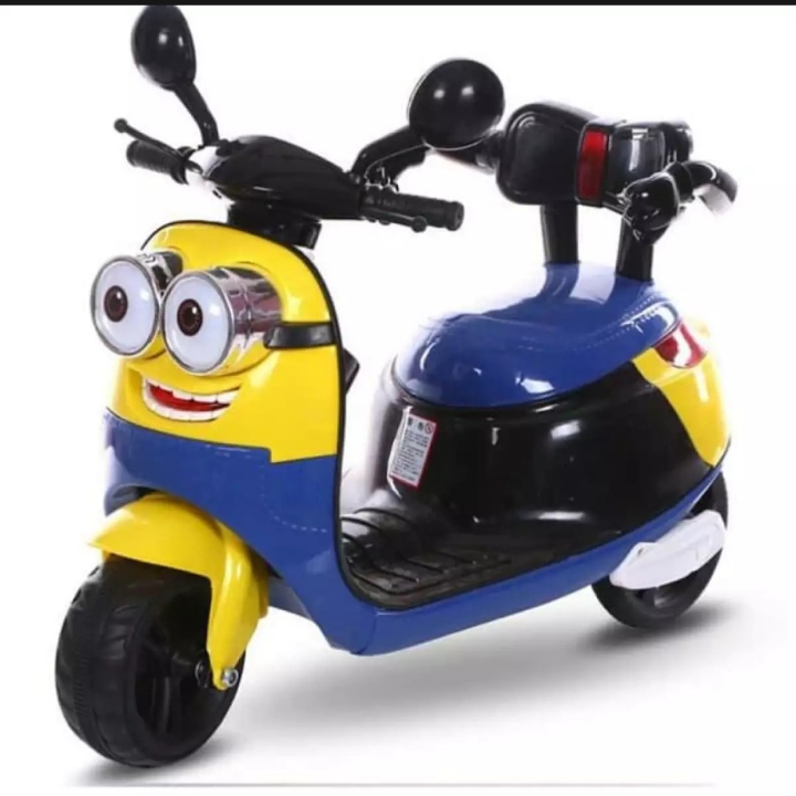 Motor Aki Minion