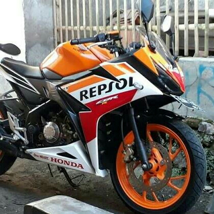 Motor Honda Cbr 150 R Repsol Tahun 2016