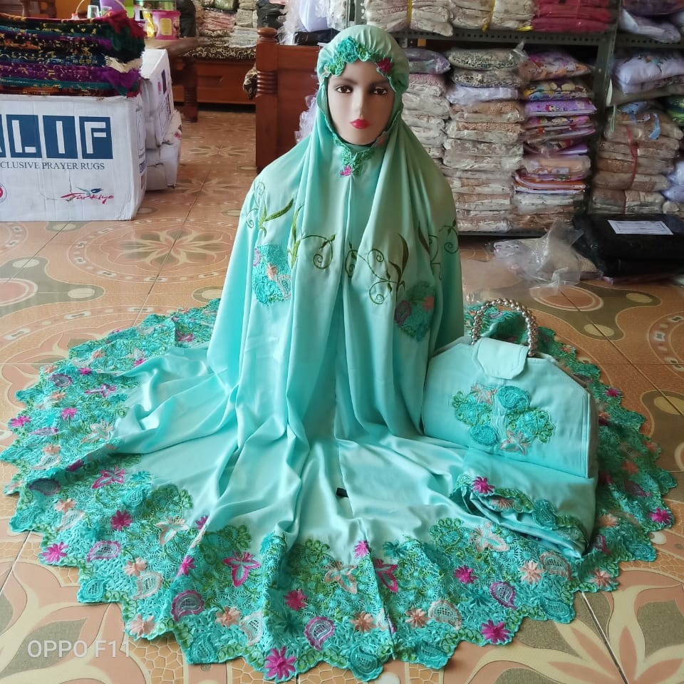 Mukena Azizah 2