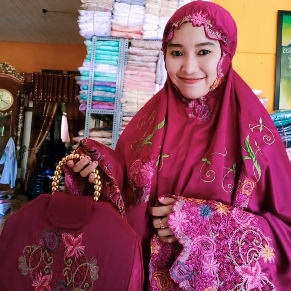Mukena Azizah Terbaru