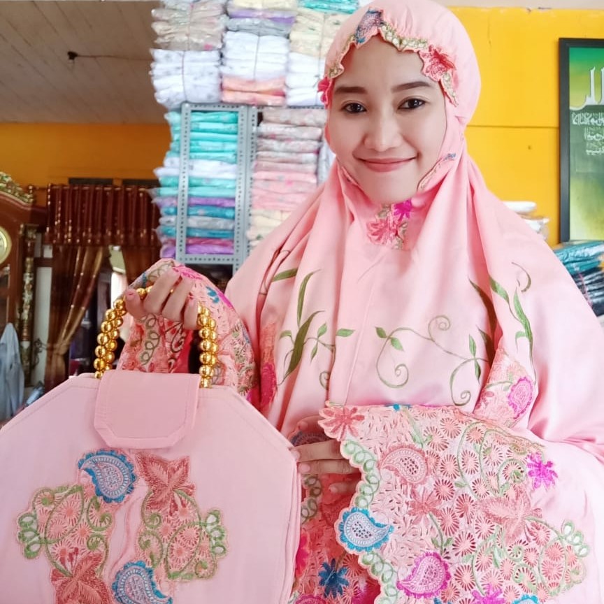 Mukena Azizah Terbaru