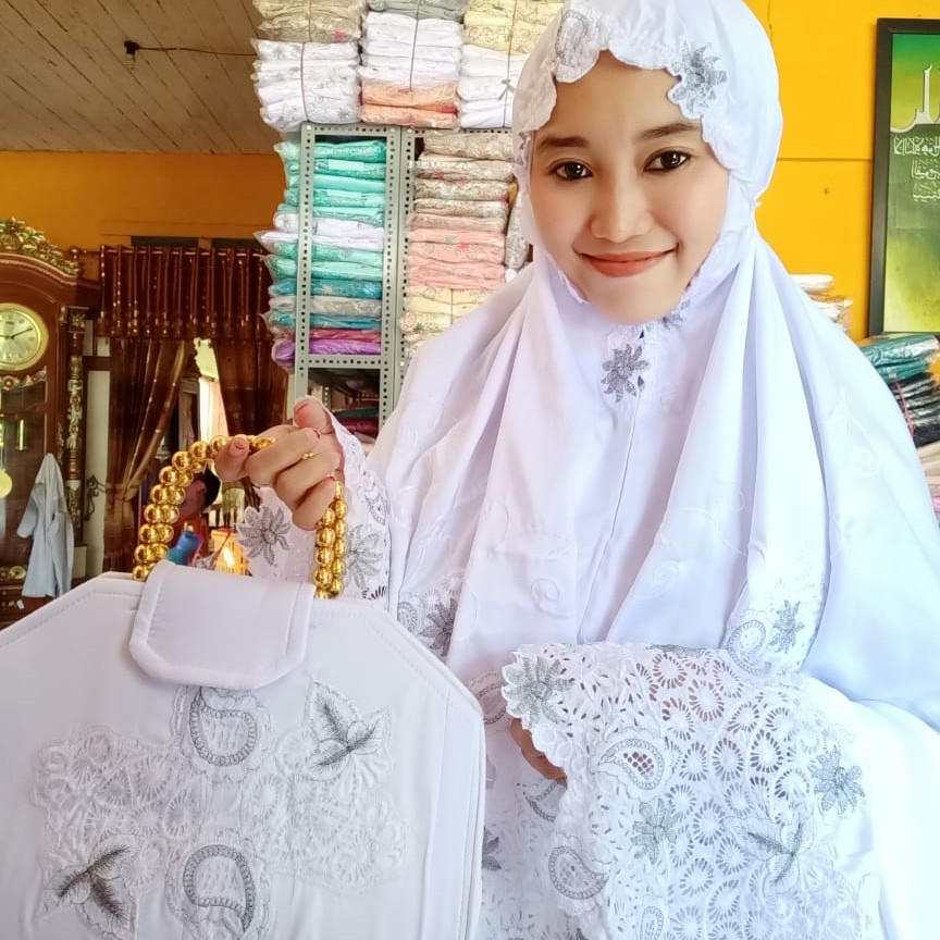 Mukena Azizah Terbaru 2