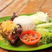 NASI AYAM BAKAR KREMES