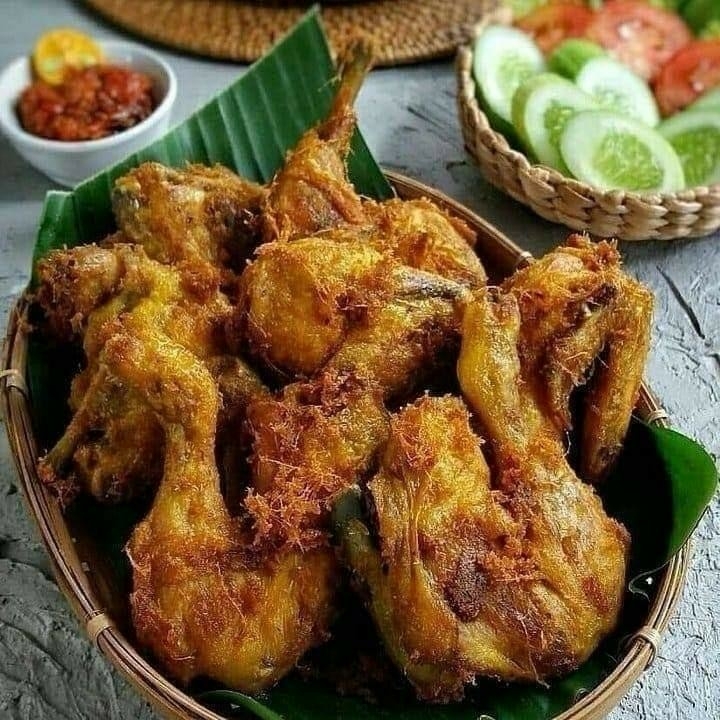 NASI AYAM GORENG