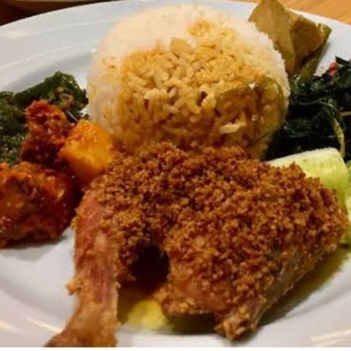NASI AYAM GORENG