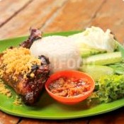 NASI AYAM GORENG KREMES