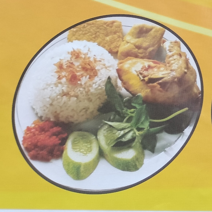 NASI AYAM PENYEK LIE NA