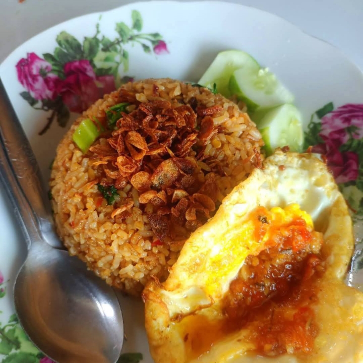 NASI GORENG TELUR 