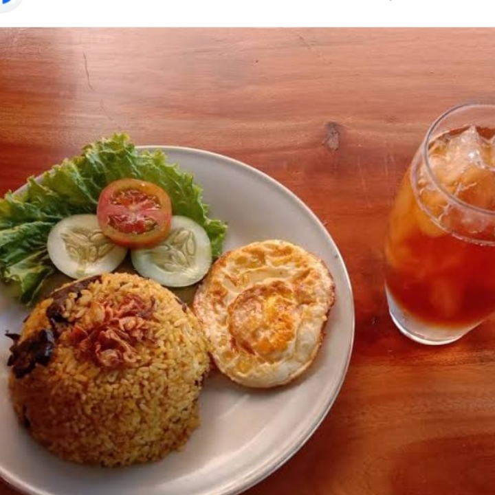 NASI GORENG TELUR BONUS TEH ES