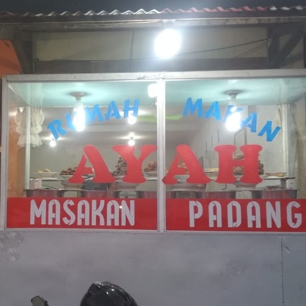 NASI IKAN RM Ayah Jembatan Putih