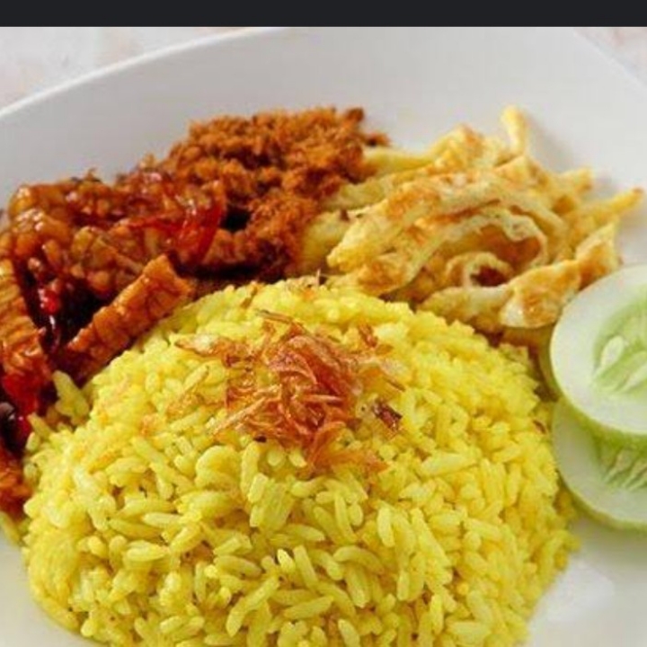 NASI KUNING 