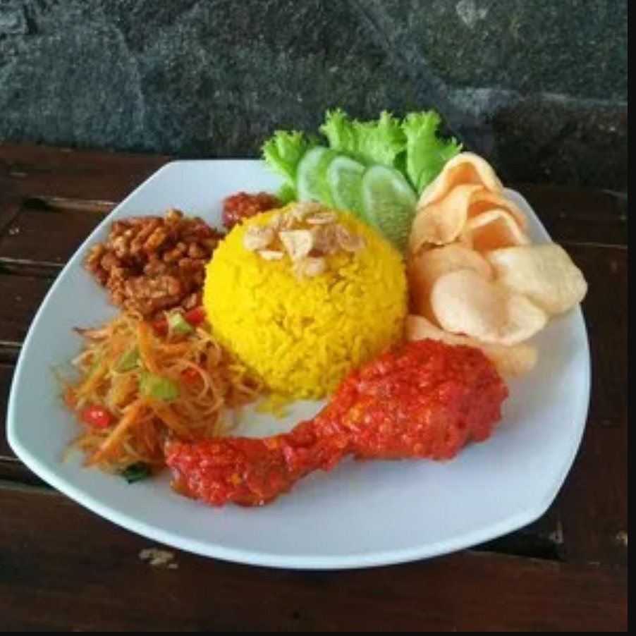 NASI KUNING AYAM BALADO