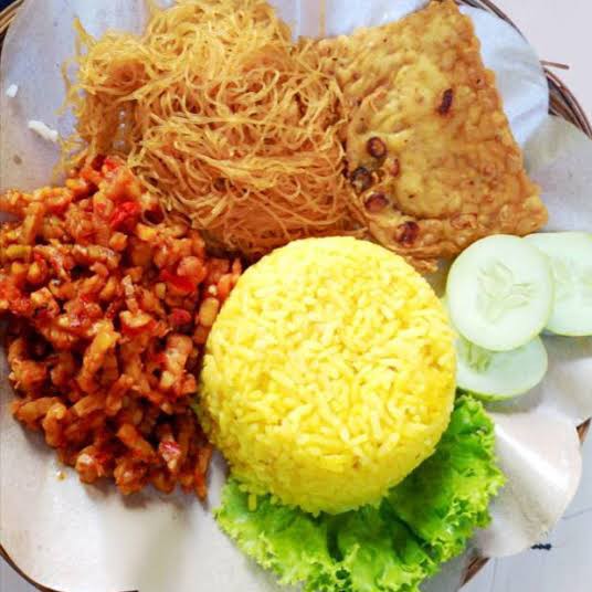 NASI KUNING BIASA