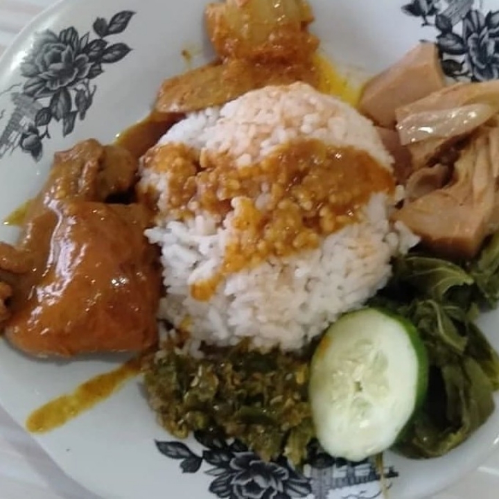 NASI SEMUR AYAM 