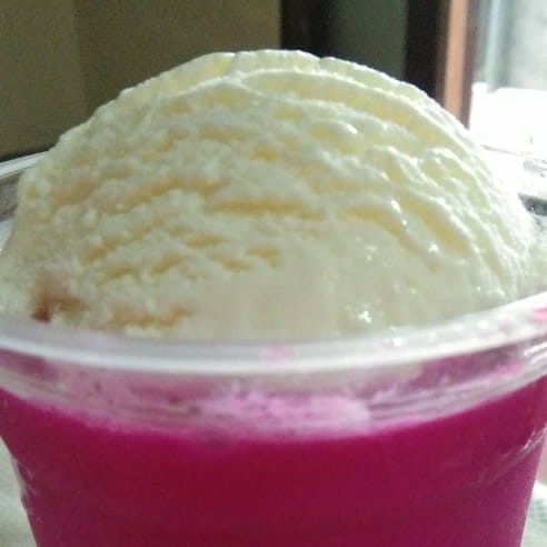 Naga Toping Es Krim