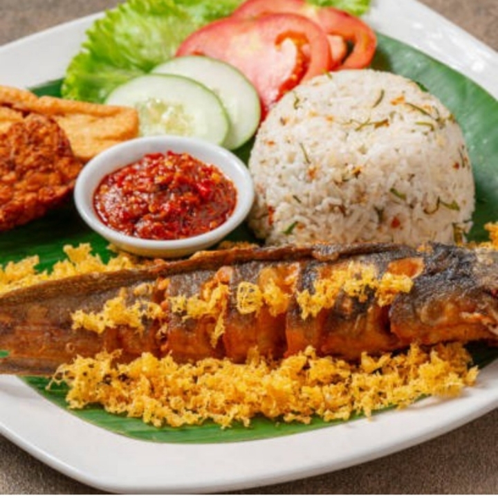 Nasgor Pakai Lele