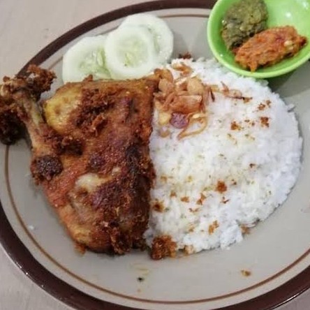 Nasi Ayam