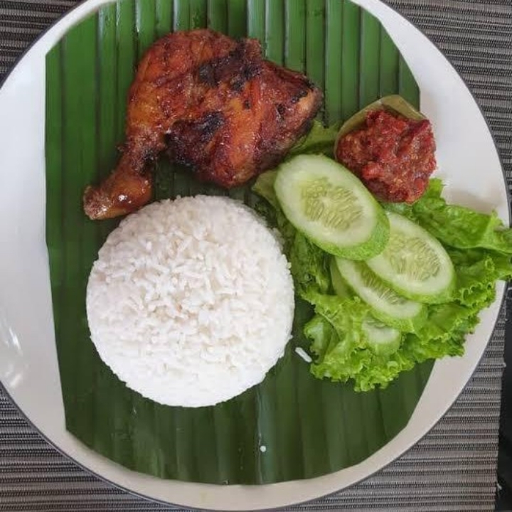 Nasi Ayam Bakar