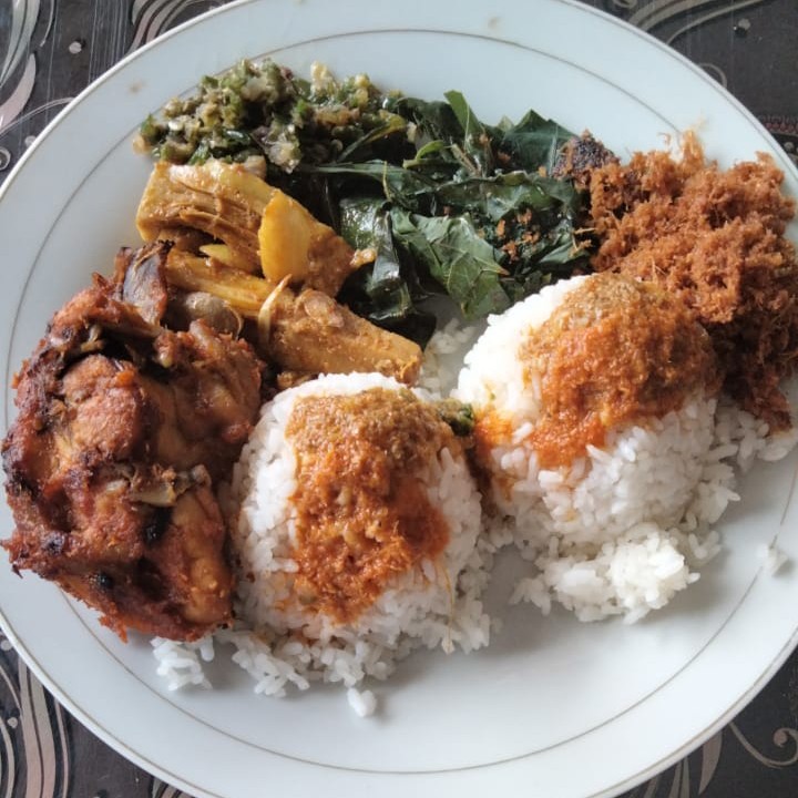 Nasi Ayam Bakar