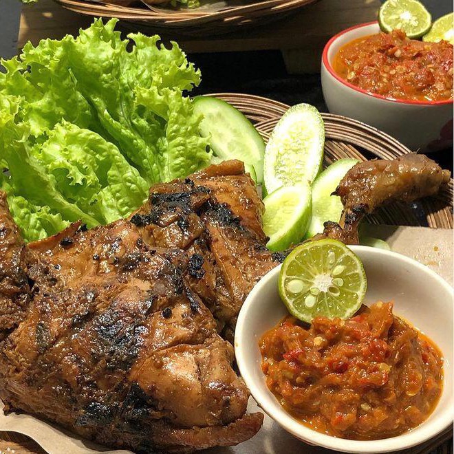Nasi Ayam Bakar