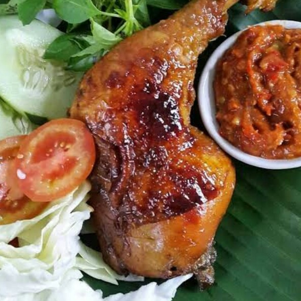 Nasi Ayam Bakar Dan Sayur Asam