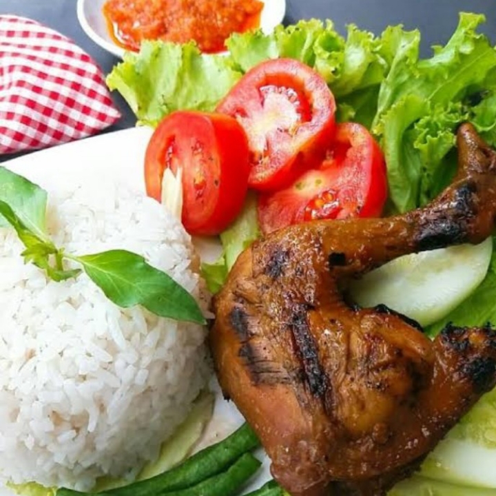 Nasi Ayam Bakar