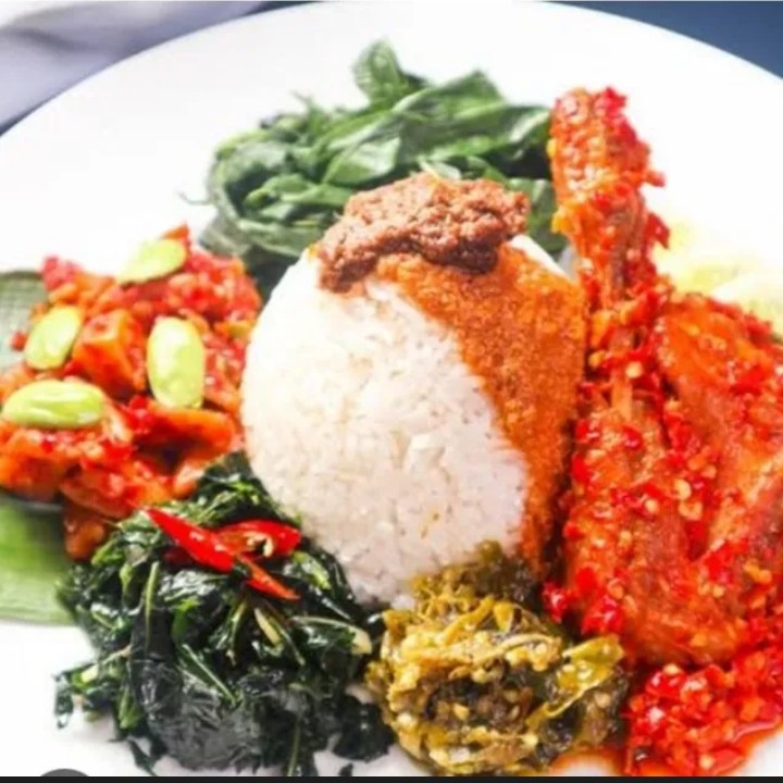 Nasi Ayam Balado