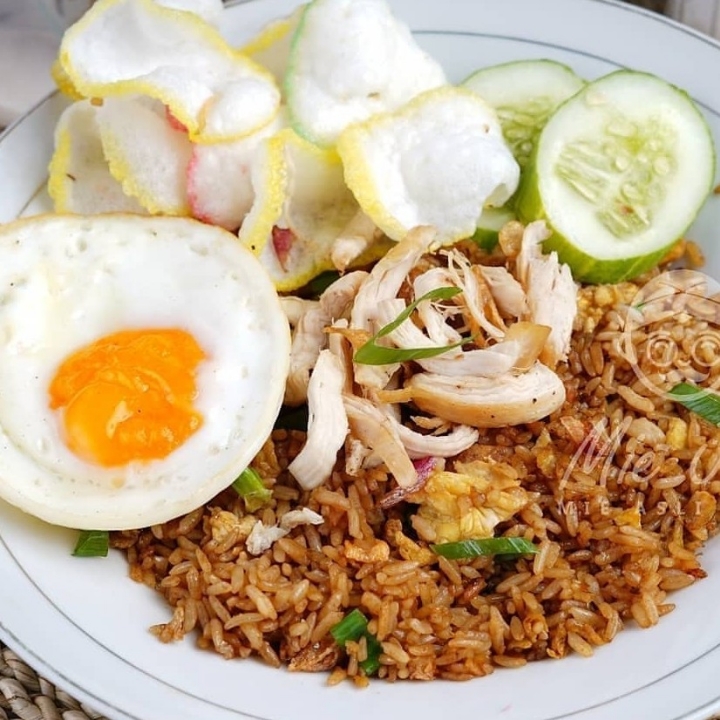 Nasi Ayam Baso Telur