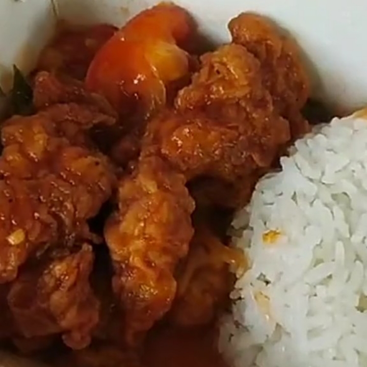 Nasi Ayam Crispy Saos Asam Manis