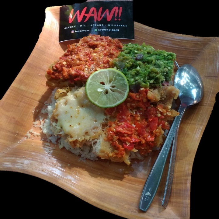 Nasi Ayam Fillet Geprek Spesial WAW 