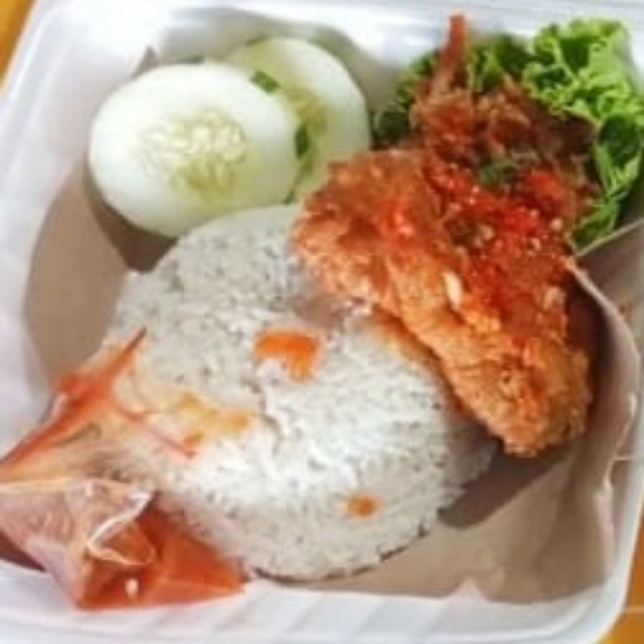 Nasi Ayam Geprek 