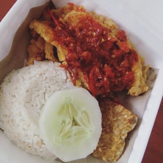 Nasi Ayam Geprek