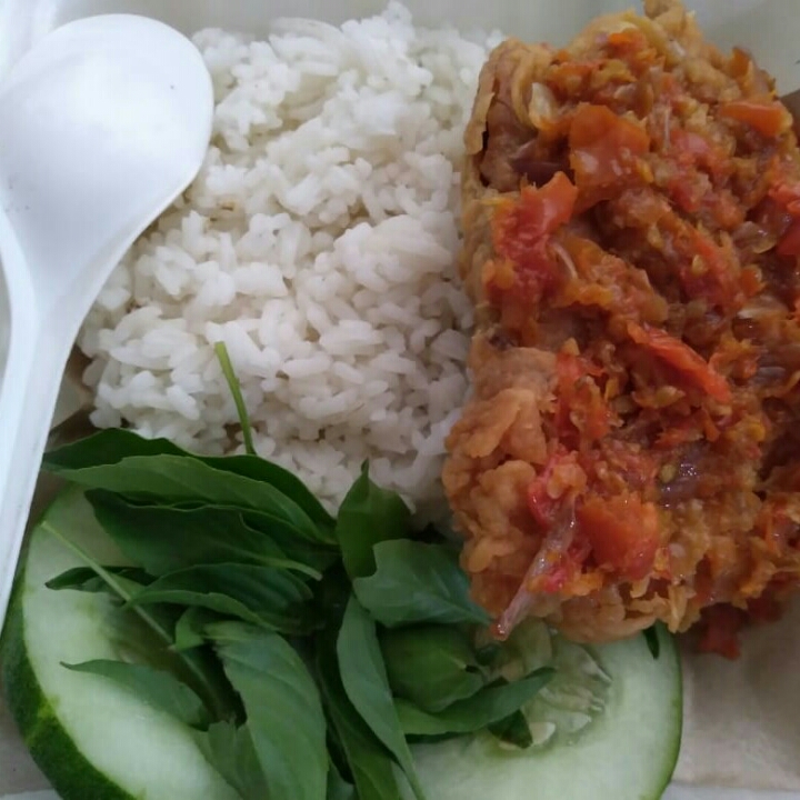 Nasi Ayam Geprek