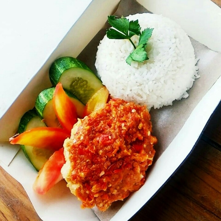 Nasi Ayam Geprek