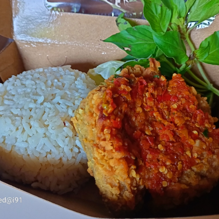 Nasi Ayam Geprek