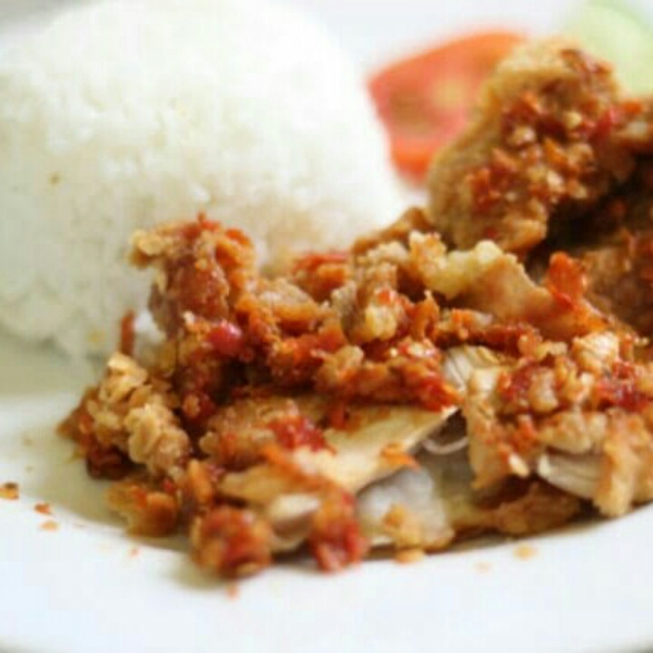 Nasi Ayam Geprek Krispy Dabu Dabu Iris