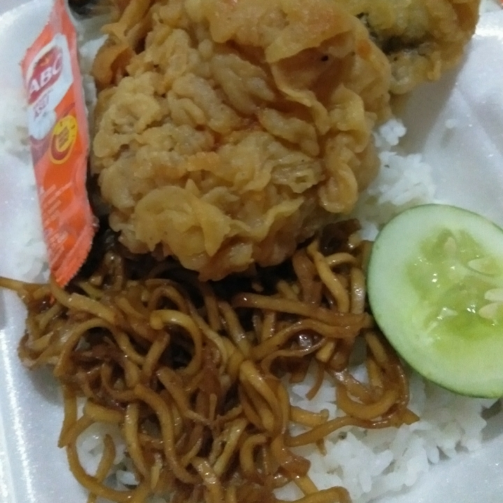 Nasi Ayam Geprek Paket Hemat