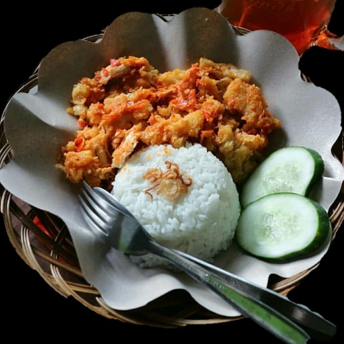 Nasi Ayam Fillet Geprek Sambal Bawang 