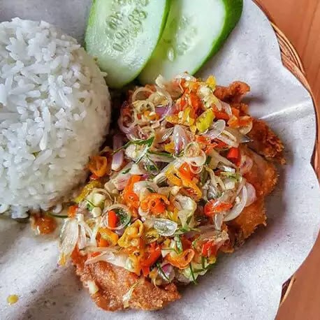 Nasi Ayam Geprek Sambal Matah