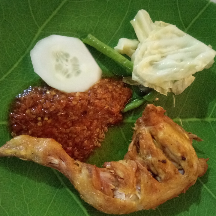 Nasi Ayam Goreng