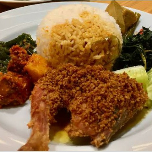 Nasi Ayam Goreng