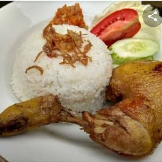 Nasi Ayam Goreng