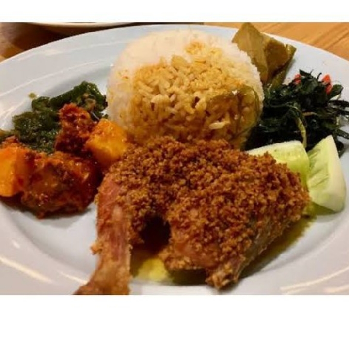 Nasi Ayam Goreng